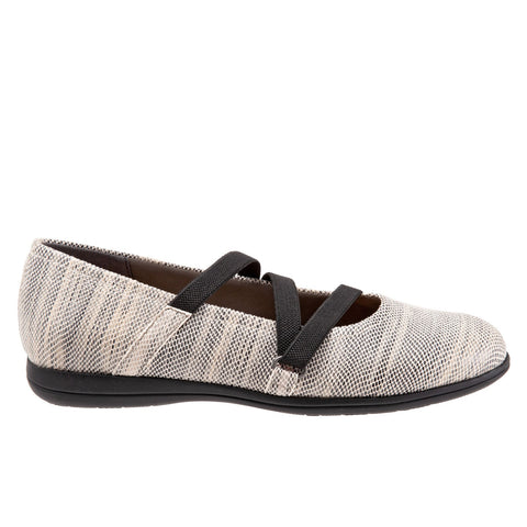 Trotters Della T1953-067 Womens Beige Wide Leather Ballet Flats Shoes