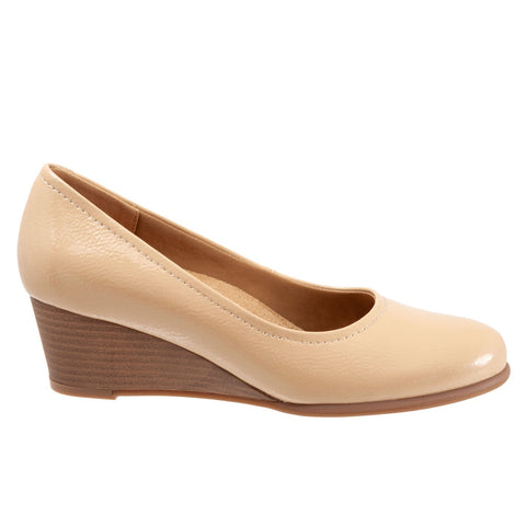 Trotters Winnie T1965-130 Womens Brown Leather Wedges Heels Shoes