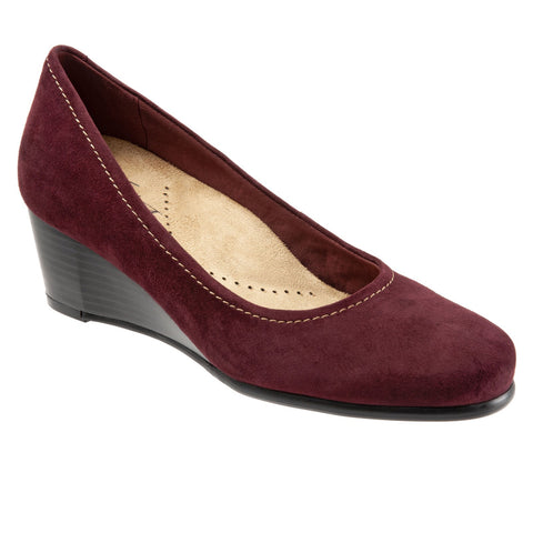 Trotters Winnie T1965-627 Womens Burgundy Leather Slip On Wedges Heels Shoes