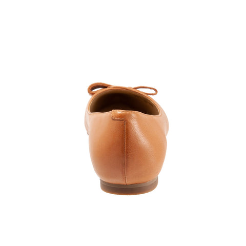 Trotters Erica T2004-282 Womens Brown Leather Slip On Ballet Flats Shoes