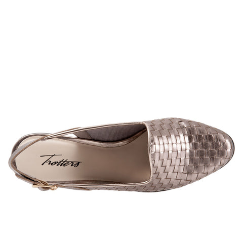 Trotters Lena T2009-033 Womens Silver Wide Leather Slingback Flats Shoes