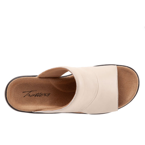 Trotters Nara T2013-126 Womens Beige Wide Leather Slides Sandals Shoes