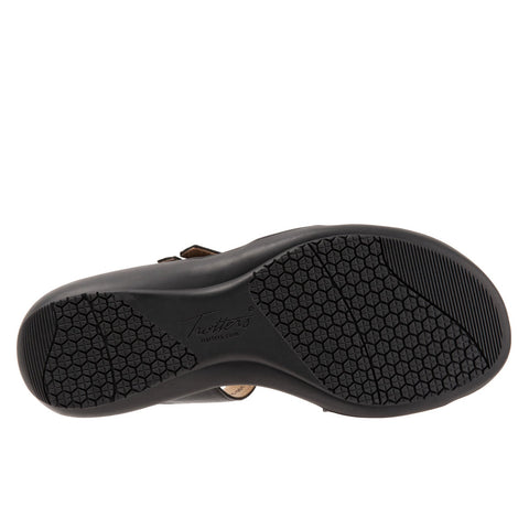 Trotters Ricki T2015-001 Womens Black Extra Wide Leather Slides Sandals Shoes