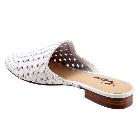 Trotters Leona T2127-100 Womens White Leather Slides Sandals Shoes