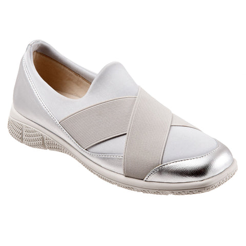 Trotters Urbana T2167-044 Womens Silver Wide Canvas Lifestyle Sneakers Shoes