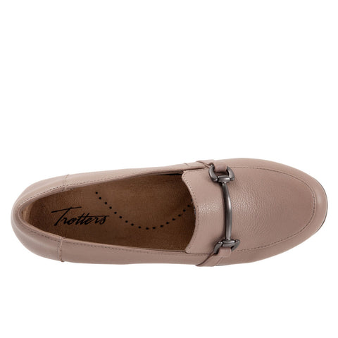 Trotters Donelle T2172-117 Womens Brown Leather Slip On Loafer Flats Shoes