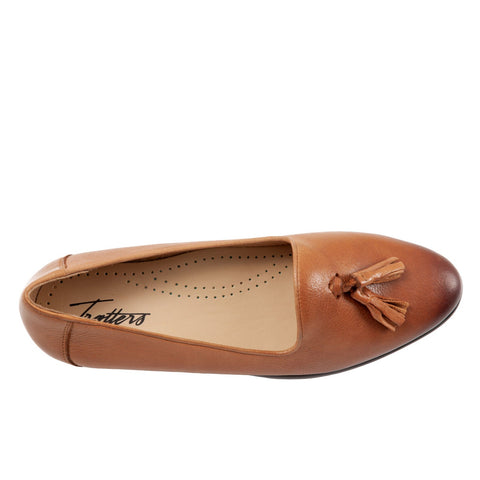 Trotters Liz Tassel T2224-215 Womens Brown Extra Wide Loafer Flats Shoes