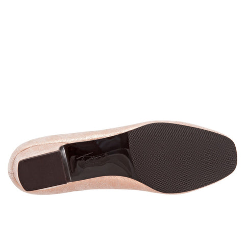 Trotters Doris T3235-726 Womens Pink Leather Slip On Pumps Heels Shoes
