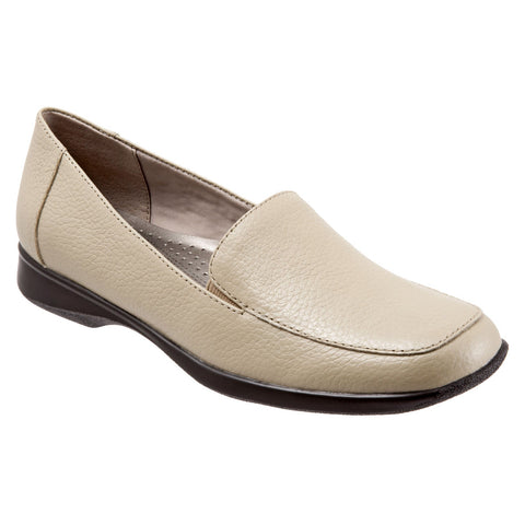 Trotters Jenn T9521-068 Womens Beige Wide Leather Slip On Loafer Flats Shoes