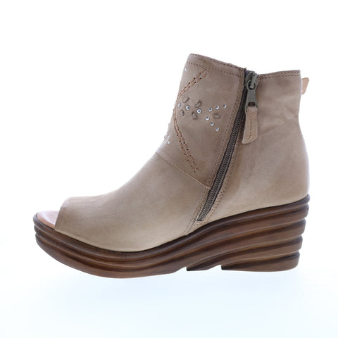 Miz Mooz Atlas M29009 Womens Gray Leather Hook & Loop Wedges Sandals Shoes