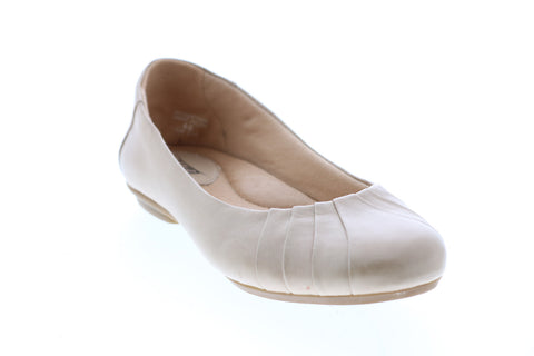 Earth Bellwether-Calf Leather BELLWETHER-PCN Womens Beige Ballet Flats Shoes