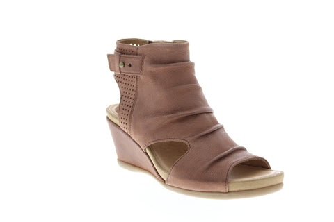 Earth Sweetpea Side Zip Womens Beige Leather Zipper Wedges Heels Shoes