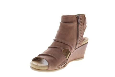 Earth Sweetpea Side Zip Womens Beige Leather Zipper Wedges Heels Shoes