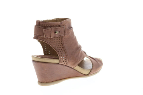Earth Sweetpea Side Zip Womens Beige Leather Zipper Wedges Heels Shoes